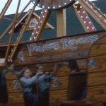 pirates revenge - swinging boat ride - Pic 2